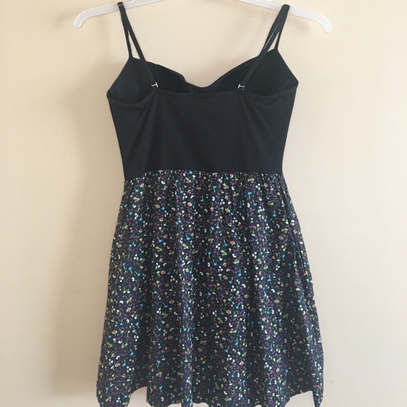 PINK Victoria’s Secret Flowery Short Spring Dress - Picture 3 of 8